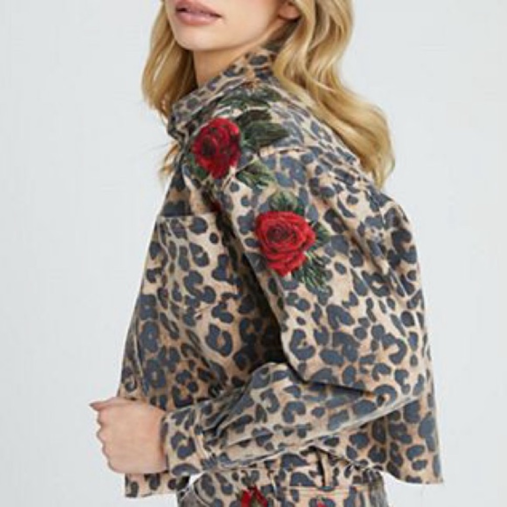 NWT Driftwood Jeans Embroidered Dani Wild Rose Leopard Cropped Shirt Jacket